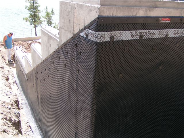 SUPERSEAL DImpled membrane installed on slope with membrane cap