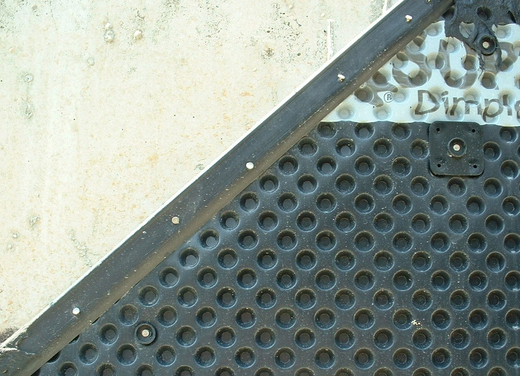 MEMBRANE CAP MOLDING